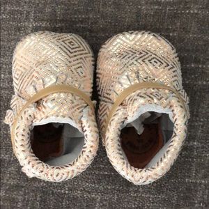 Freshly Picked Moccasins Size 1